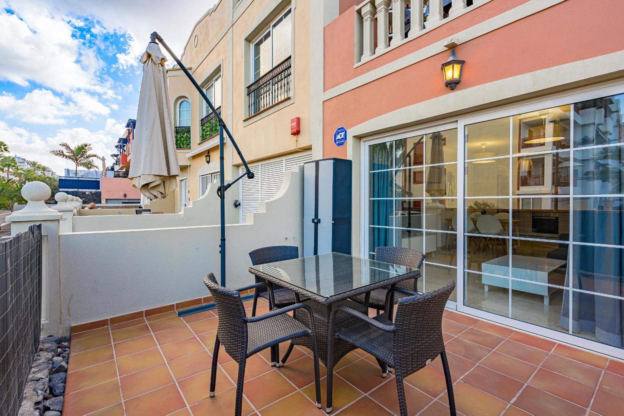 Paraiso Palm Mar Beautiful & Bright Renovated Apartment With Air Conditioning Exterior photo